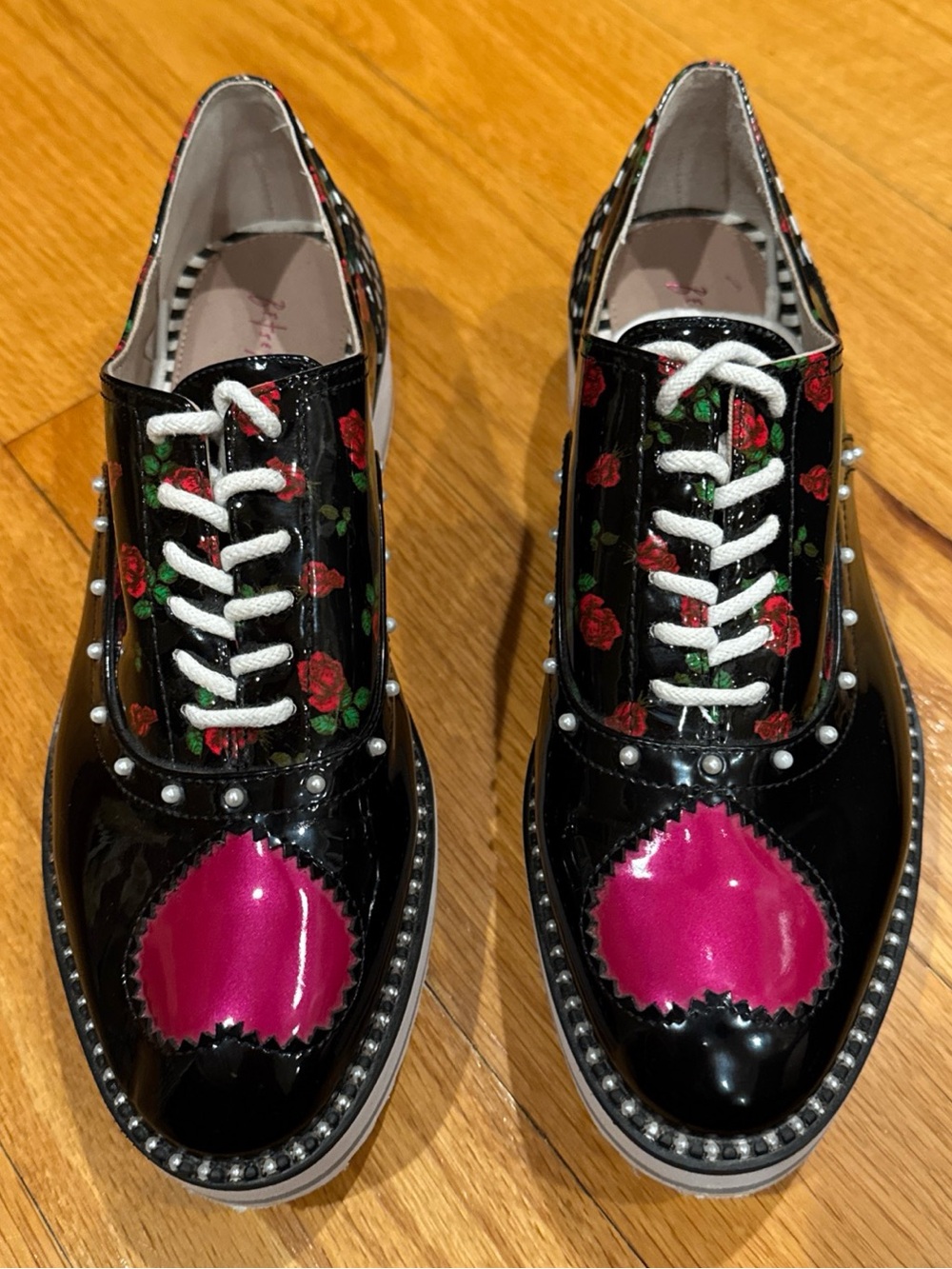 Betsey Johnson Marti Platform Oxford Shoes 8.5M Patent Leather Punk Pearls - Picture 4 of 16
